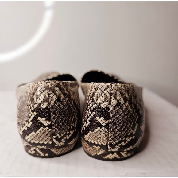 Vince Paz Snake Print Loafer flats. Leather 11?  Stylish. Comfort. - Picture 4 of 11